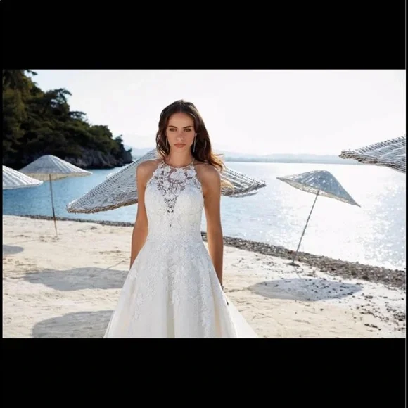 Wedding dress - Picture 5 of 5